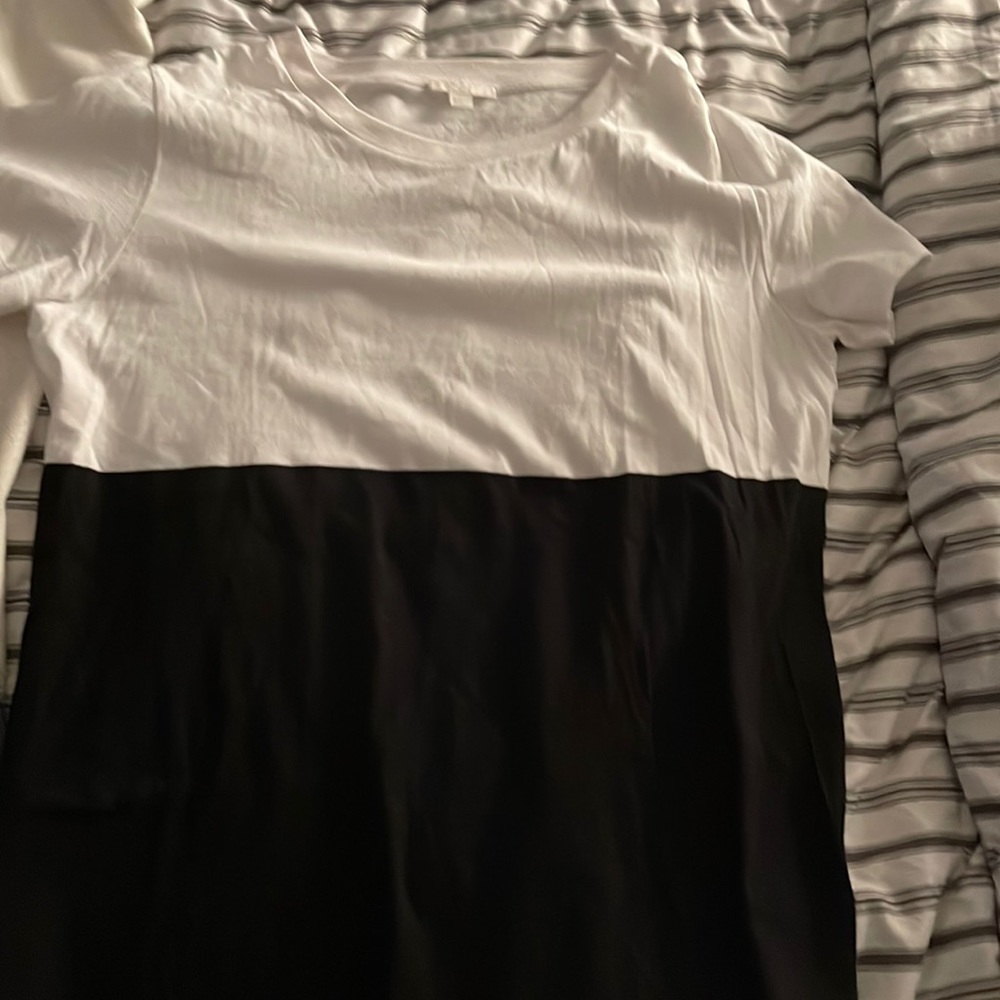 Women’s cos t shirt sz L
